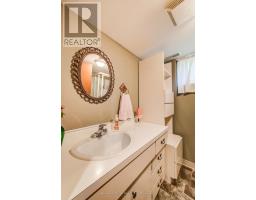 104 ELGIN CRESCENT - 28