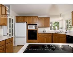 38 MURRAY HILL ROAD - 13