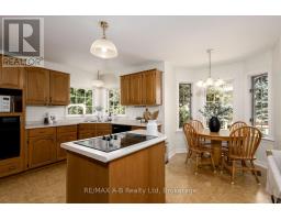 38 MURRAY HILL ROAD - 14