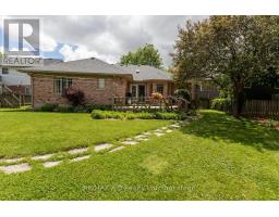 38 MURRAY HILL ROAD - 35