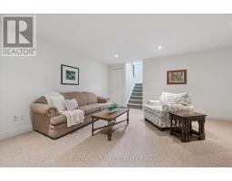135 HUME ROAD - 36
