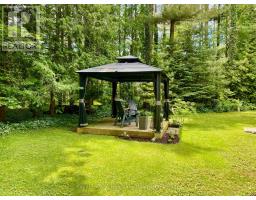 206 CHESTNUT DRIVE - 32