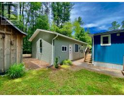 206 CHESTNUT DRIVE - 36