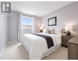 325 TAIT CRESCENT - 17