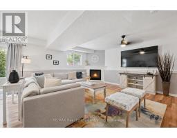 325 TAIT CRESCENT - 9