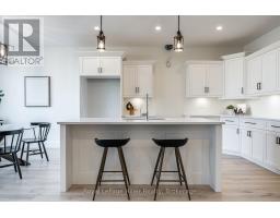 25 AVERY PLACE - 16
