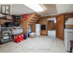 4094 QUEEN STREET - 36