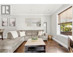 44 ALMA STREET N - 9