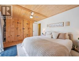 24 BYTON LANE - 19