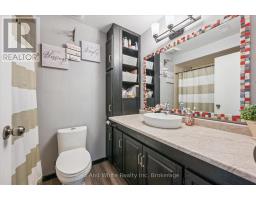 24 BYTON LANE - 25