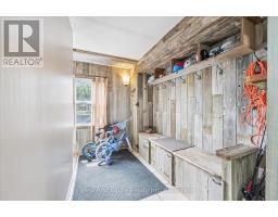 24 BYTON LANE - 27