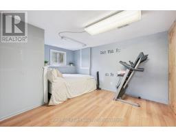 24 BYTON LANE - 28