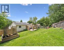 24 BYTON LANE - 36