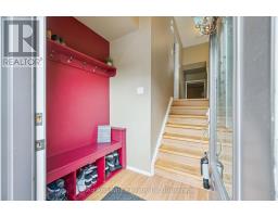 24 BYTON LANE - 5