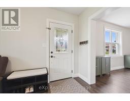 234 ELORA STREET SOUTH STREET S - 6