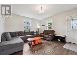 234 ELORA STREET SOUTH STREET S - 8