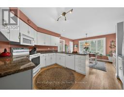 94 KORTRIGHT ROAD E - 13