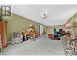94 KORTRIGHT ROAD E - 24