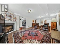 94 KORTRIGHT ROAD E - 26