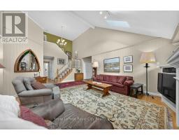 94 KORTRIGHT ROAD E - 8