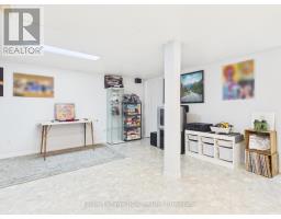 757 MACKENDRICK DRIVE - 18