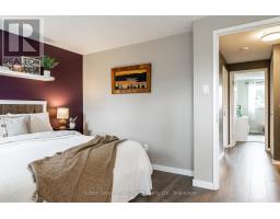 112 KATHRYN CRESCENT - 24