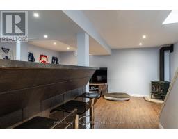 112 KATHRYN CRESCENT - 39