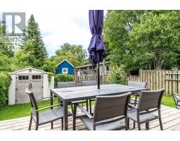 112 KATHRYN CRESCENT - 40