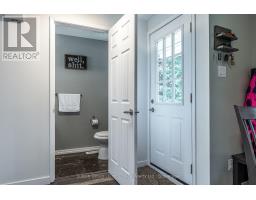 112 KATHRYN CRESCENT - 8