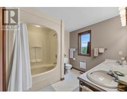 396 ELDON STREET - 18