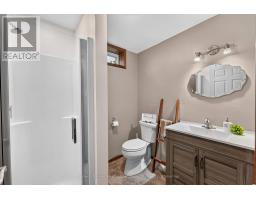 396 ELDON STREET - 32