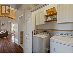 682449 260 SIDE ROAD - 12