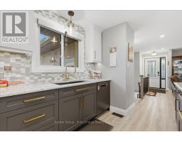 34 DIXON ROAD - 17