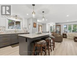 34 DIXON ROAD - 19