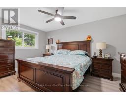 34 DIXON ROAD - 23