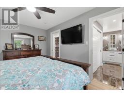 34 DIXON ROAD - 24