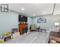 34 DIXON ROAD - 27