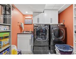 34 DIXON ROAD - 34