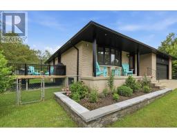 34 DIXON ROAD - 7