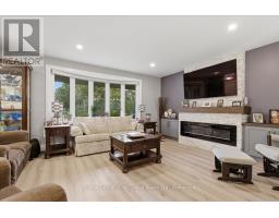 34 DIXON ROAD - 9