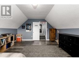 180 RIDGEWOOD CRESCENT - 23