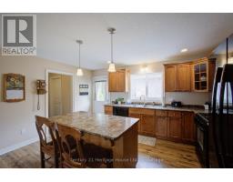 467 WILLIAM STREET N - 14
