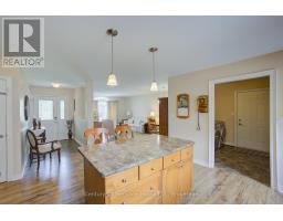 467 WILLIAM STREET N - 15