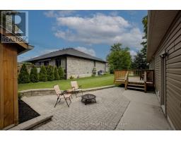 467 WILLIAM STREET N - 35