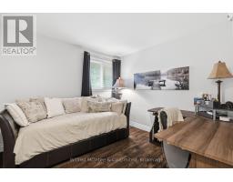 28 NUTHATCH PLACE - 18