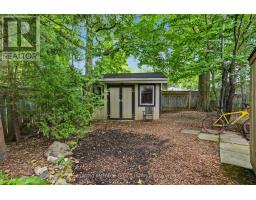28 NUTHATCH PLACE - 32