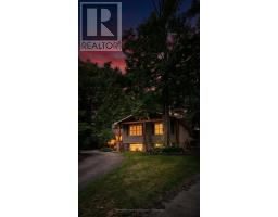 28 NUTHATCH PLACE - 37