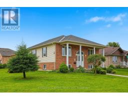 900 BOYD AVENUE - 3