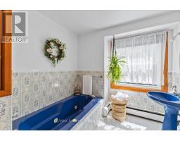 774549 HIGHWAY 10 - 19