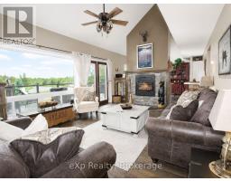 407047 GREY 4 ROAD - 22